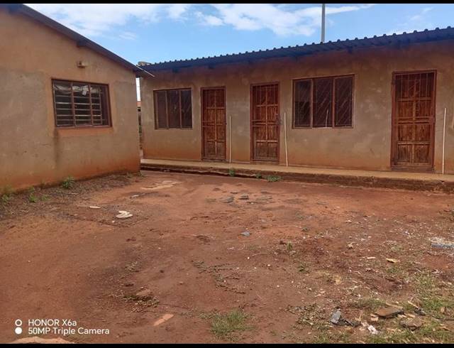 2 BEDROOM HOUSE FOR SALE IN SOSHANGUVE SOUTH